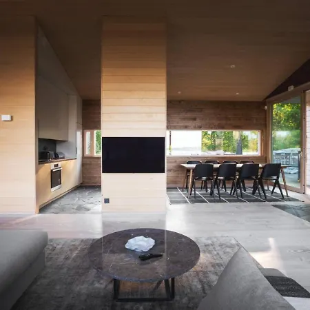 North - Roennaes Tatil Evi